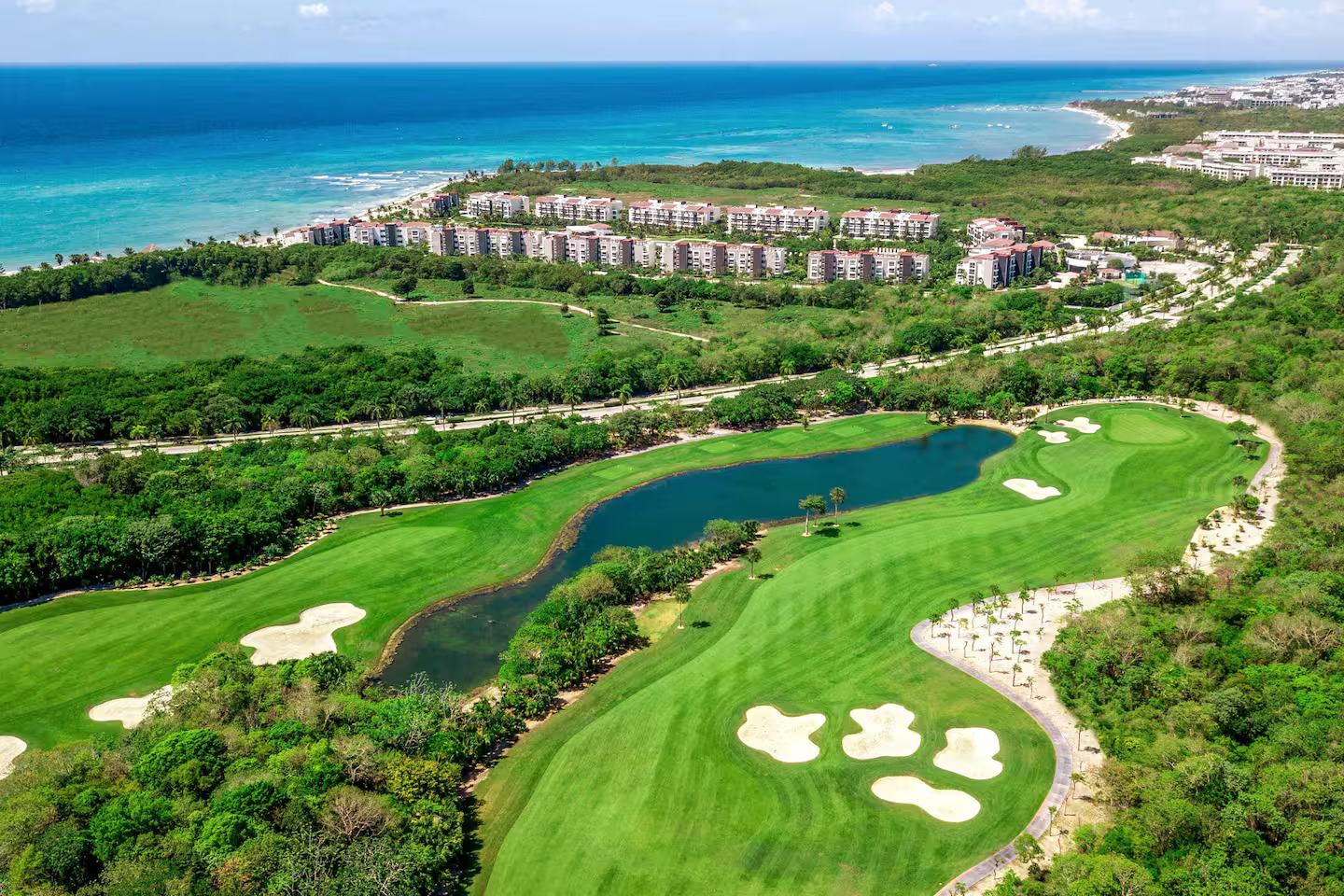 Gran Coyote Golf Club golf course